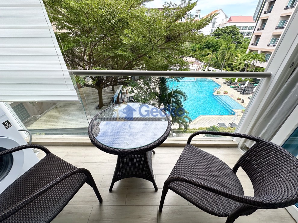 1 Bedroom Condo in Centara Avenue Residence and Suites Central Pattaya C012708 (Photo 2)