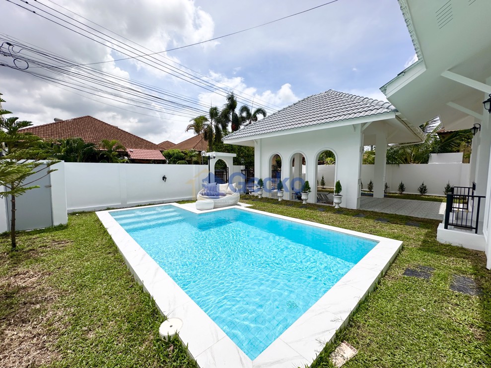3 Bedrooms House in Pattaya Paradise Village  East Pattaya H012712 (Photo 3)