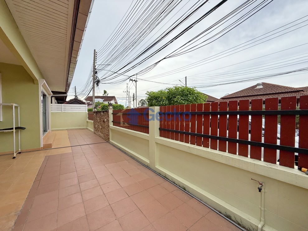 2 Bedrooms House in Pattaya Tropical  East Pattaya H012714 (Photo 4)
