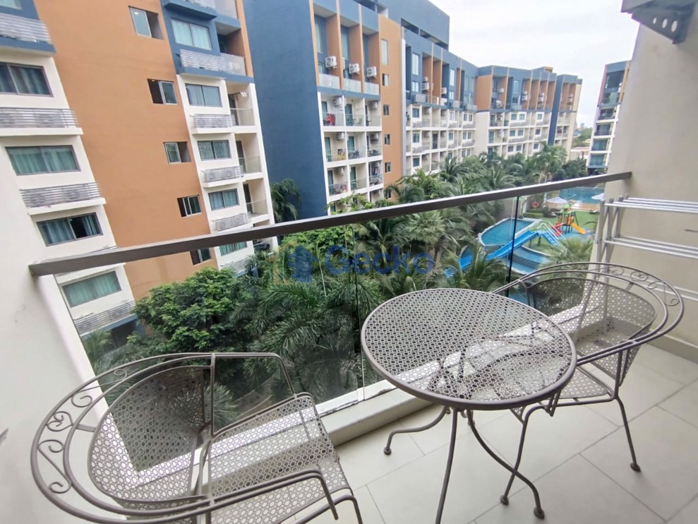 Studio Condo in Laguna Beach Resort 2 Jomtien C012716 (Cover Photo)