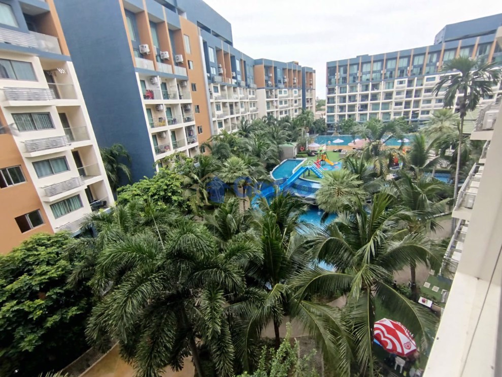 Studio Condo in Laguna Beach Resort 2 Jomtien C012716 (Photo 1)