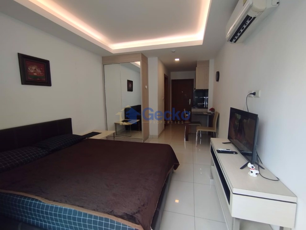 Studio Condo in Laguna Beach Resort 2 Jomtien C012716 (Photo 3)