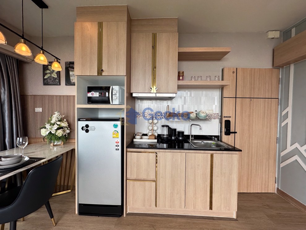 1 Bedroom Condo in The Twin Towers  Jomtien C012719 (Photo 3)