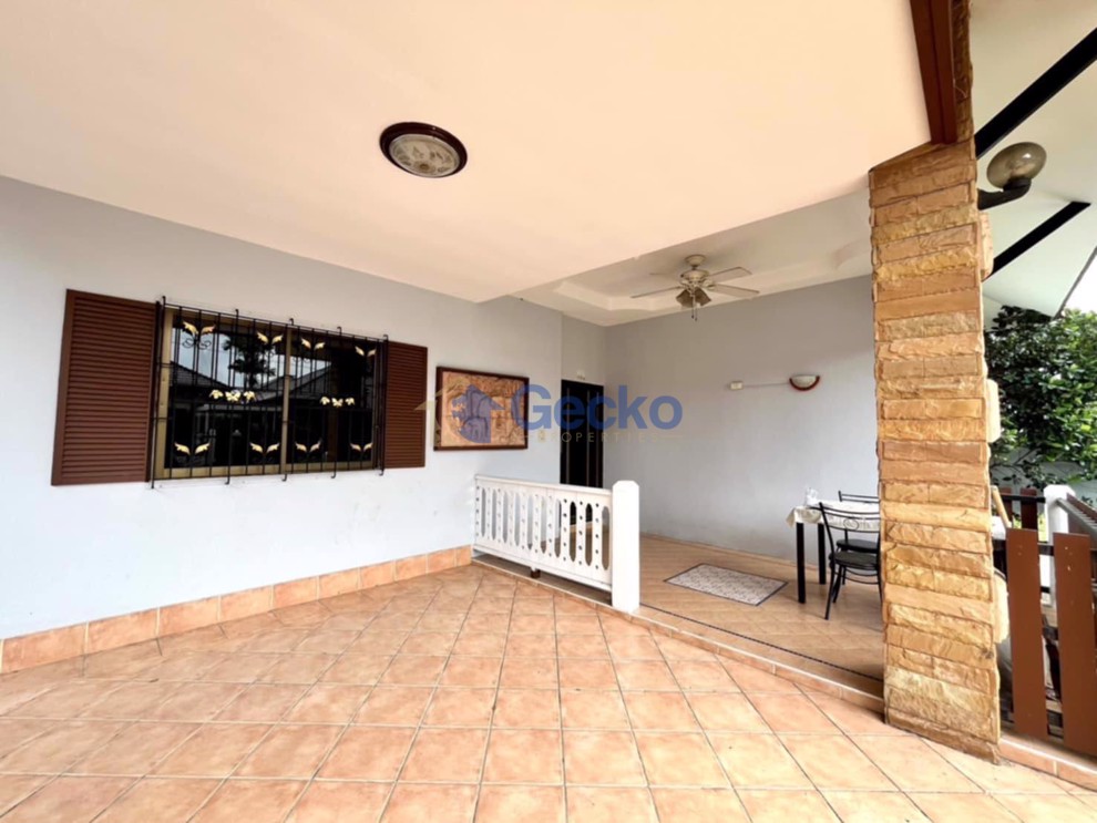 3 Bedrooms House in Pattaya Paradise Village  East Pattaya H012722 (Photo 2)