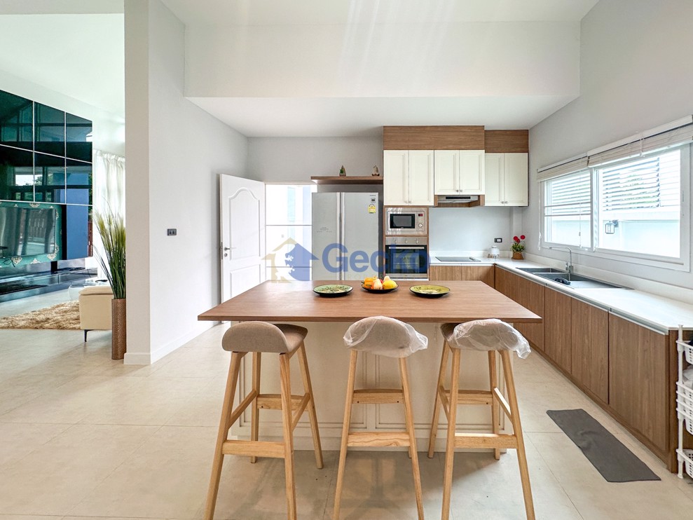 3 ห้องนอน บ้าน in Patta Prime  พัทยาตะวันออก H012729 (Photo 3)