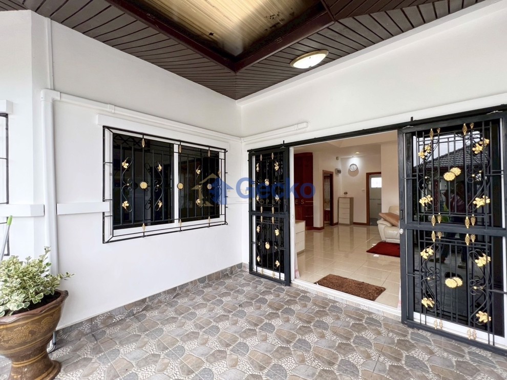 3 ห้องนอน บ้าน in Green Field Villa 1  พัทยาตะวันออก H012731 (Photo 3)