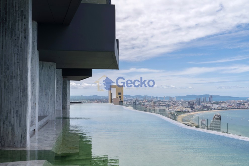1 Bedroom Condo in Arom Wongamat Wongamat C012734 (Photo 2)