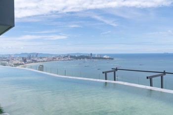 1 Bedroom Condo in Arom Wongamat Wongamat C012735