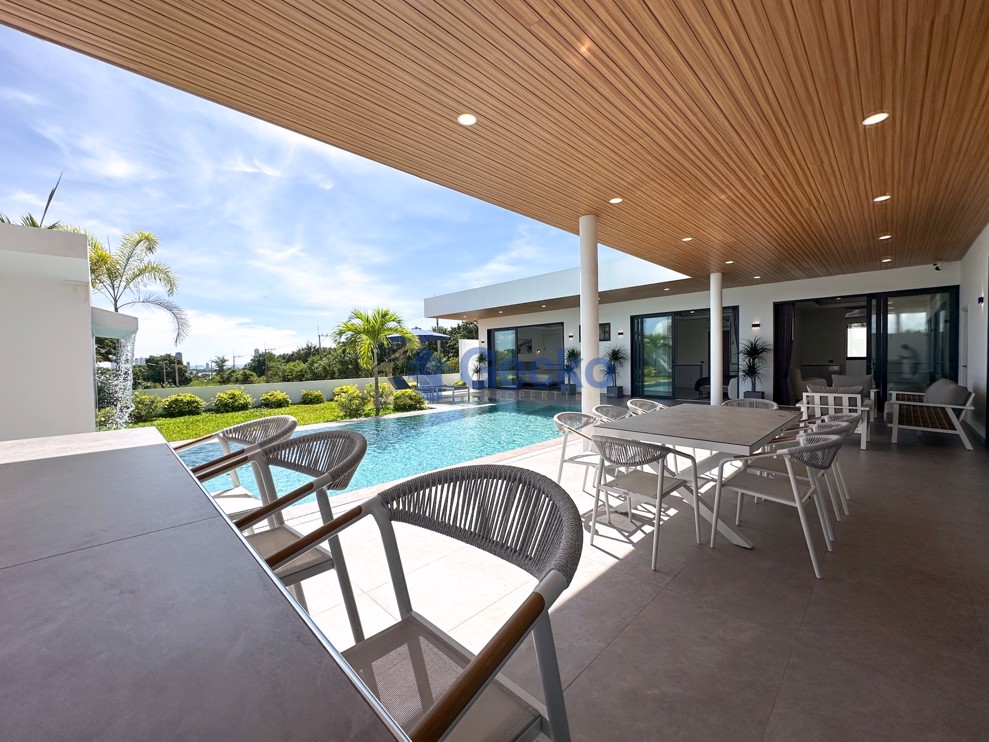 Makok Hill Villas Pattaya (Photo 4)
