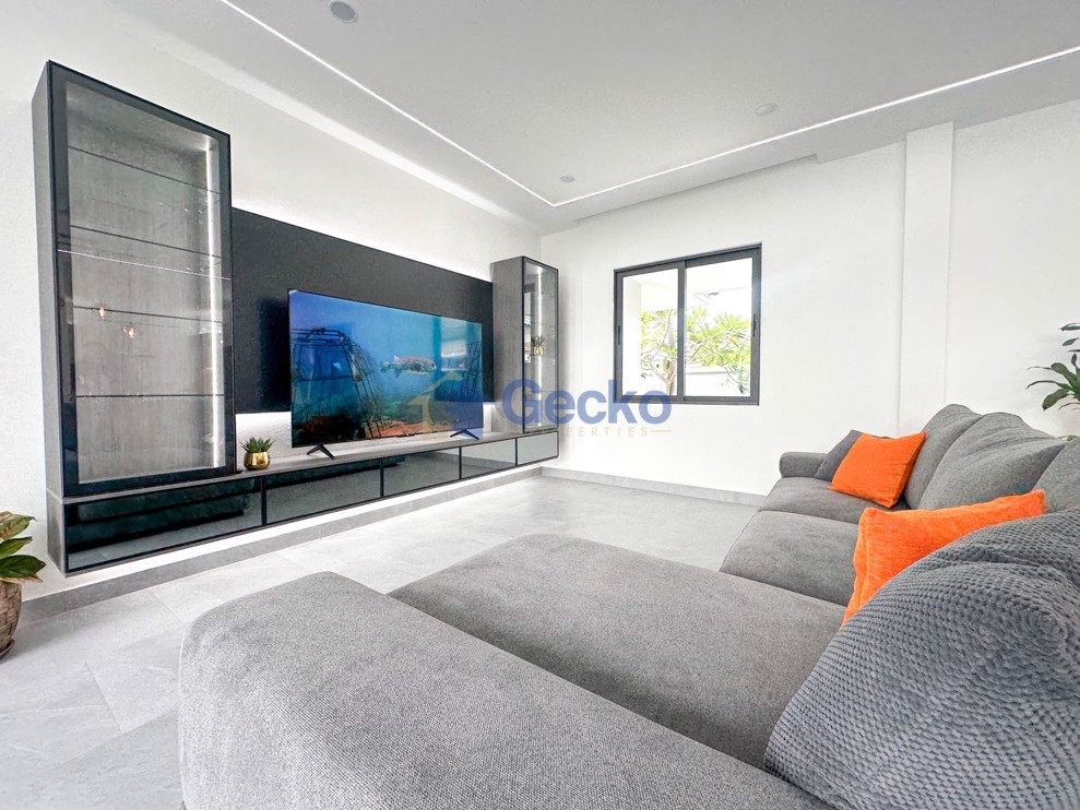 3 ห้องนอน บ้าน  พัทยาตะวันออก H012743 (Photo 4)