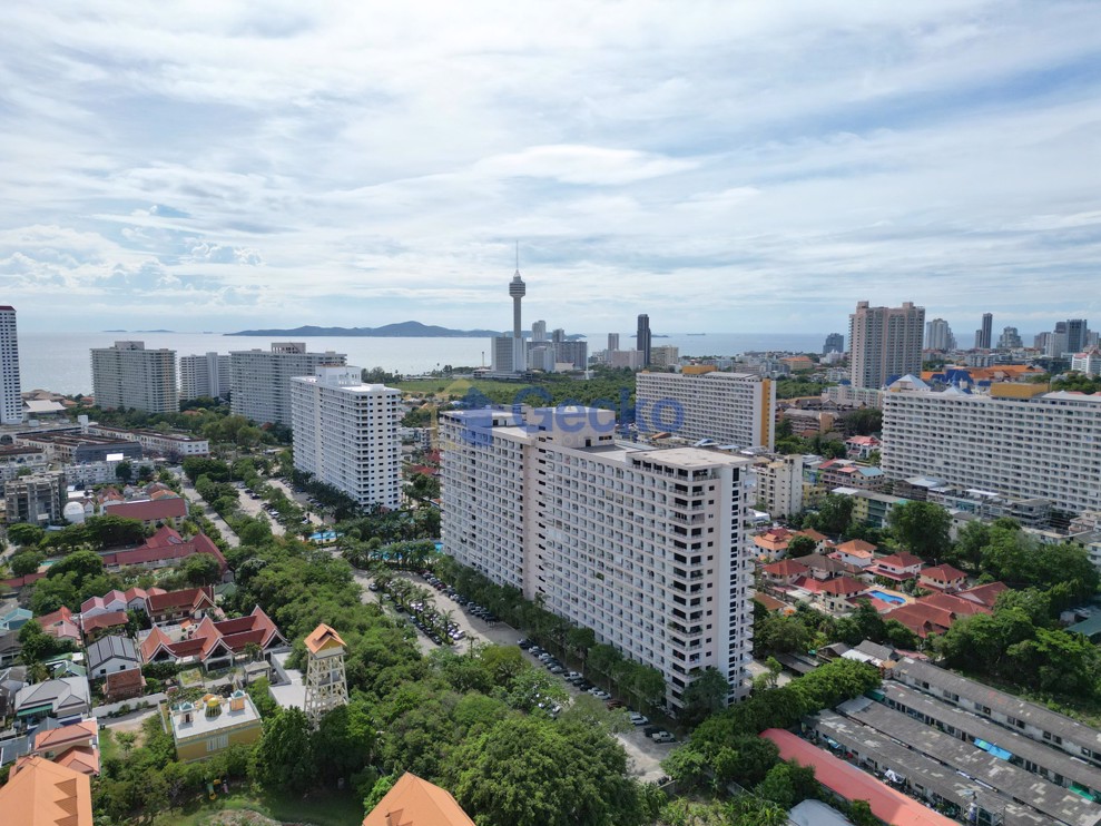 2 Bedrooms Condo in View Talay 2 Jomtien C012746 (Photo 2)