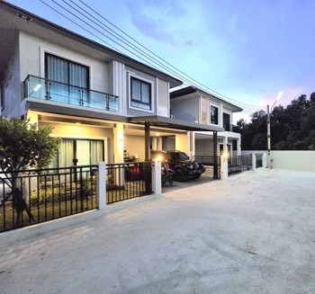 4 ห้องนอน บ้าน in The Grand 9 by PMC  พัทยาตะวันออก H012747