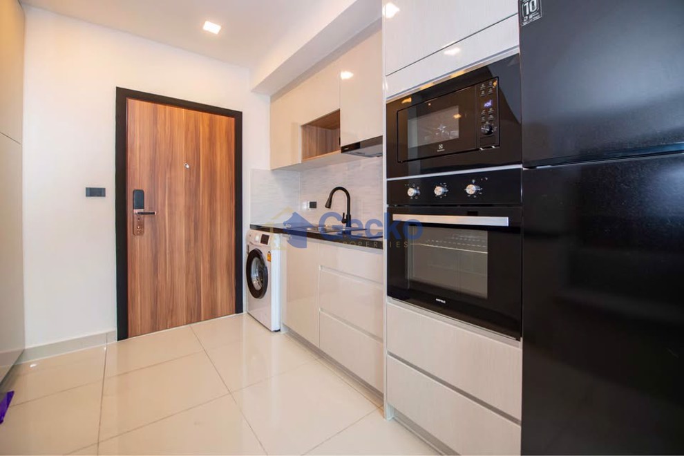 2 Bedrooms Condo in Laguna Beach Resort 2 Jomtien C012756 (Photo 2)