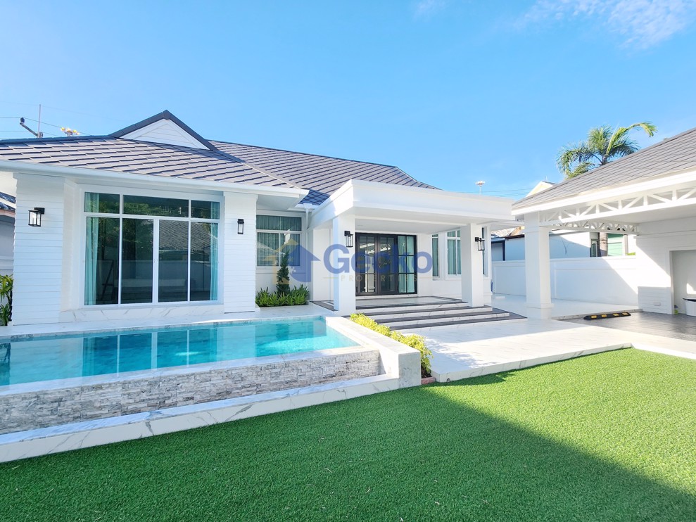 3 Bedrooms House in Eastiny Park 2  East Pattaya H012755 (Photo 1)