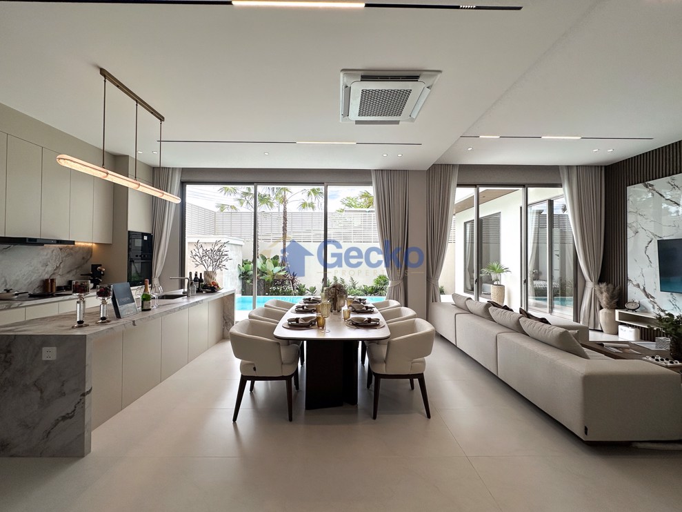 4 ห้องนอน บ้าน in Charin Pattaya  พัทยาตะวันออก H012439 (Photo 4)