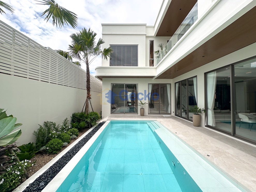 4 ห้องนอน บ้าน in Charin Pattaya  พัทยาตะวันออก H012439 (Photo 1)