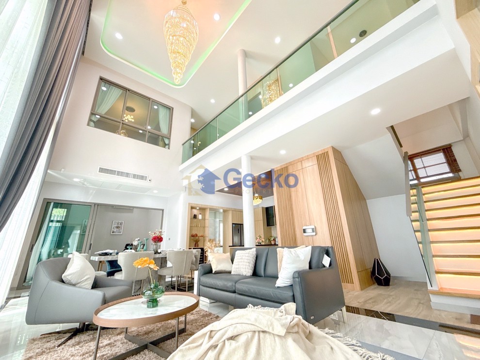 5 ห้องนอน บ้าน in 98 Lake Ville Mabprachan  พัทยาตะวันออก H010959 (Photo 3)