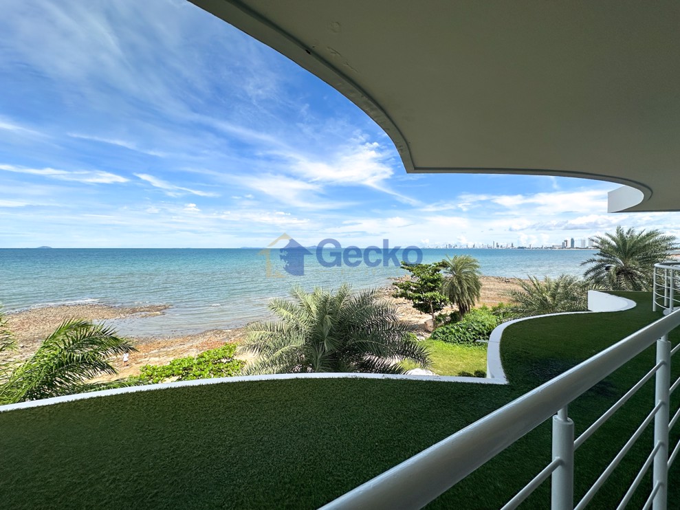 Studio Condo in Pure Sunset Beach Na Jomtien C012768 (Cover Photo)