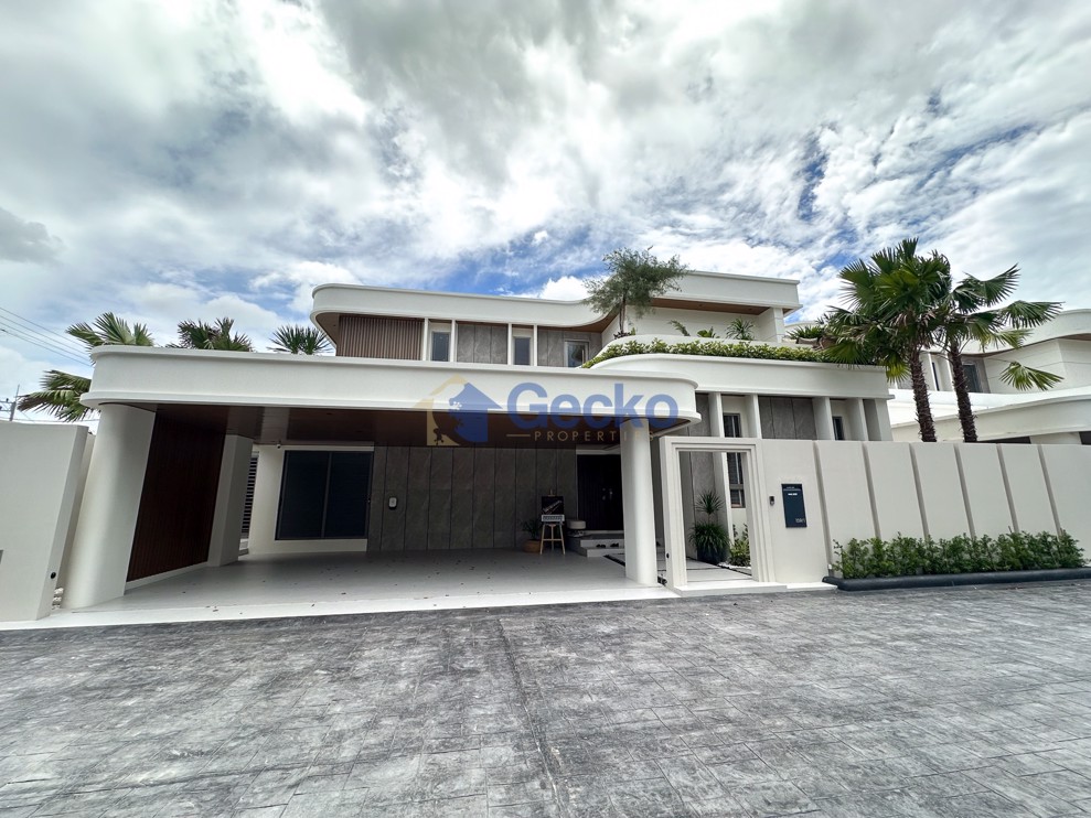 Charin Pattaya (Cover Photo)