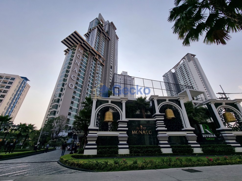 Studio Condo in The Riviera Monaco Pattaya Na Jomtien C012803 (Photo 1)