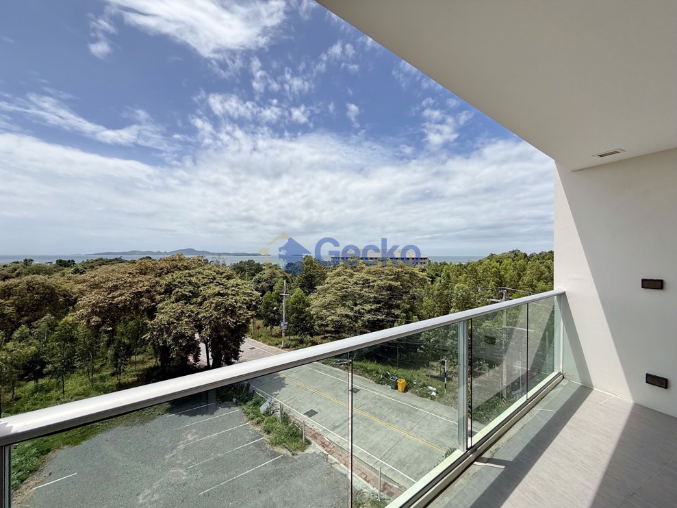 2 Bedrooms Condo in The Elegance Pratumnak C012813 (Cover Photo)