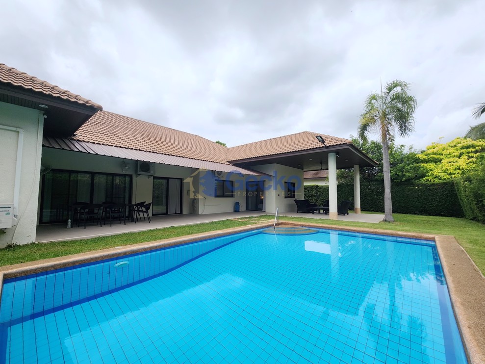 5 ห้องนอน บ้าน in Laurel Park  พัทยาตะวันออก H012240 (Photo 1)