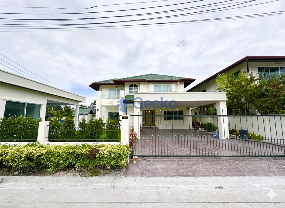 5 ห้องนอน บ้าน in Green Field Villa 1  พัทยาตะวันออก H012819 (Photo 1)