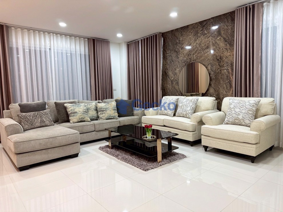4 ห้องนอน บ้าน in Lakeside court 3  พัทยาตะวันออก H012391 (Photo 4)