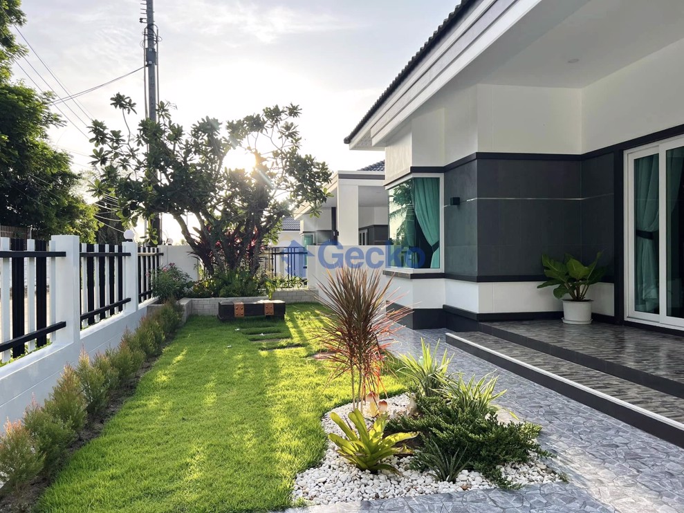 3 ห้องนอน บ้าน in Sabai Home  พัทยาตะวันออก H012829 (Photo 2)