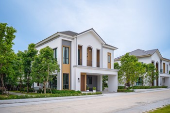 4 Bedrooms House in The Palm Grandio's  East Pattaya H011862
