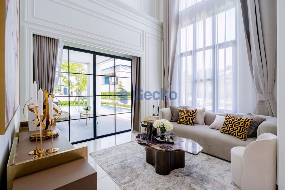 4 Bedrooms House in The Palm Grandio's  East Pattaya H011861 (Photo 2)