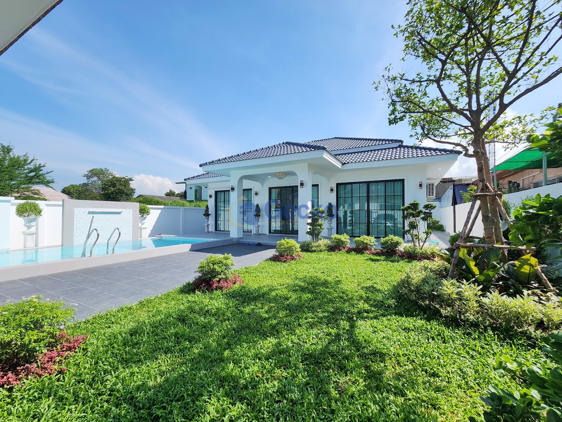 3 Bedrooms House  East Pattaya H012832