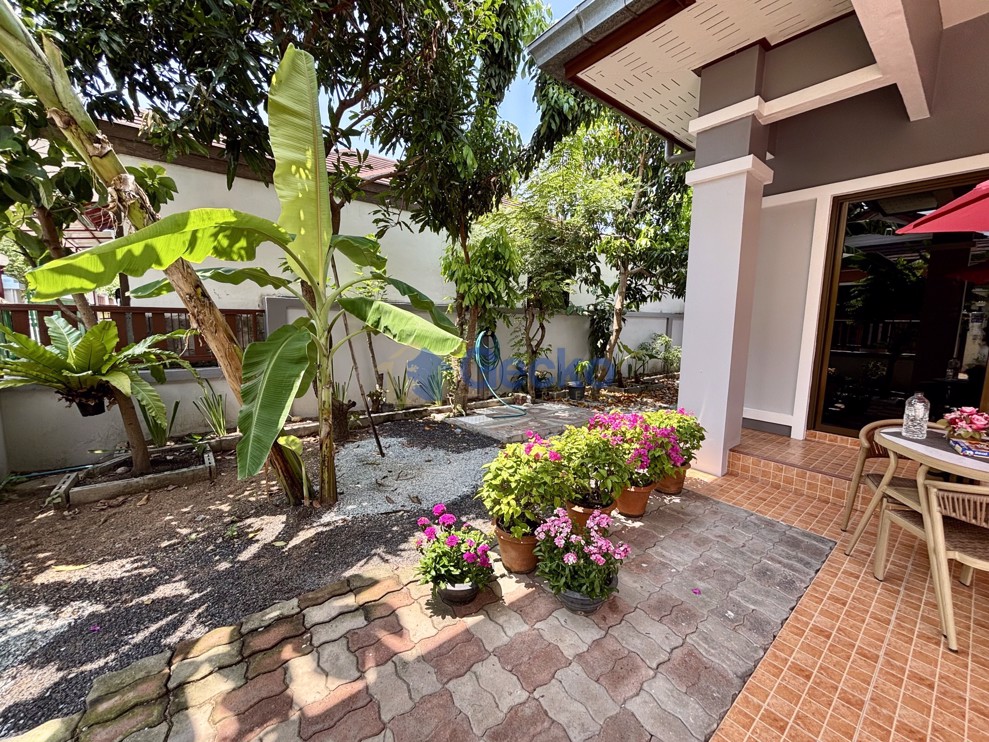 3 ห้องนอน บ้าน in Ponthep Garden Ville 8  พัทยาตะวันออก H012834 (Photo 1)