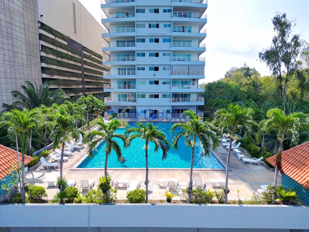 Studio Condo in View Talay 6 Central Pattaya C012842 (Cover Photo)