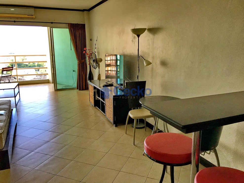 Studio Condo in View Talay 6 Central Pattaya C012842 (Photo 3)