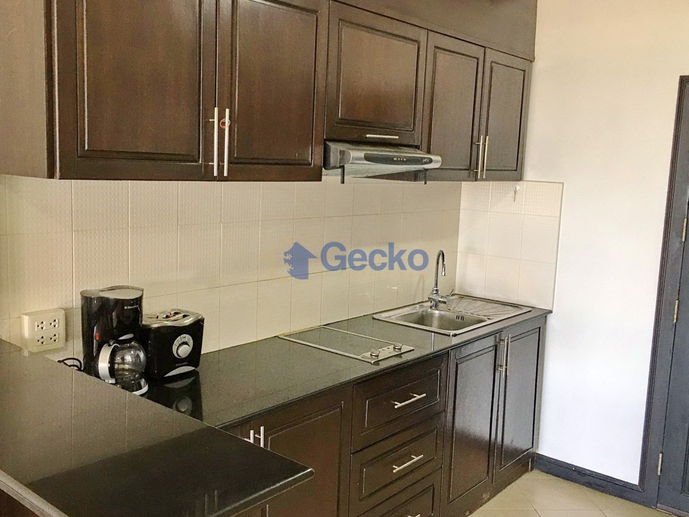 Studio Condo in View Talay 6 Central Pattaya C012842 (Photo 4)
