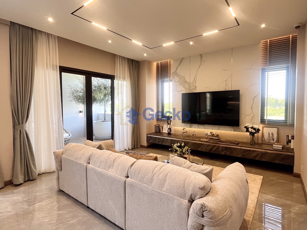 4 ห้องนอน บ้าน in Tree Villa   นาจอมเทียน H012849 (Photo 4)