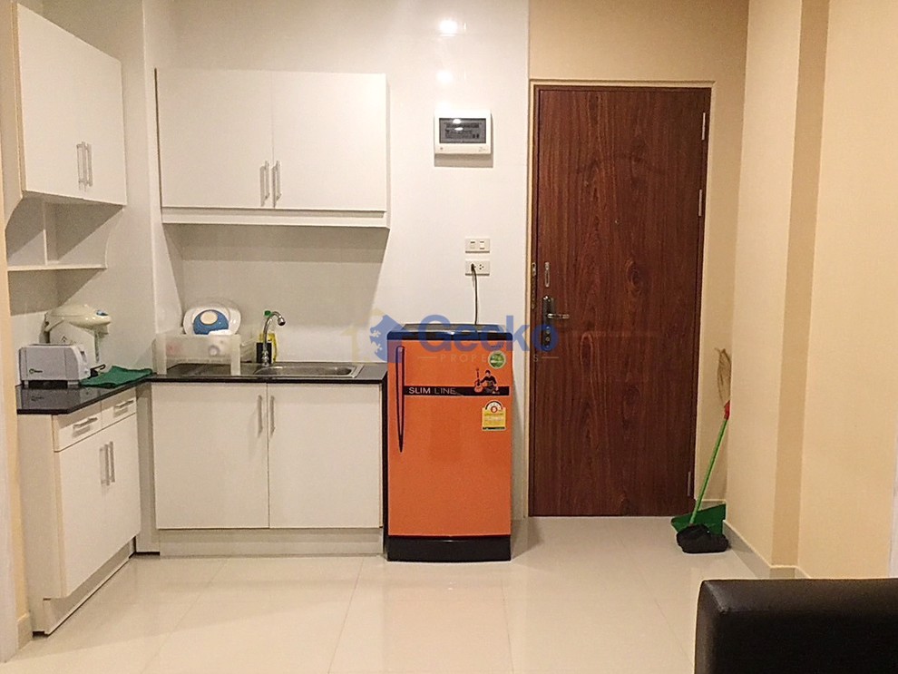 2 Bedrooms Condo in CC Condominium 2  East Pattaya C012851 (Photo 2)