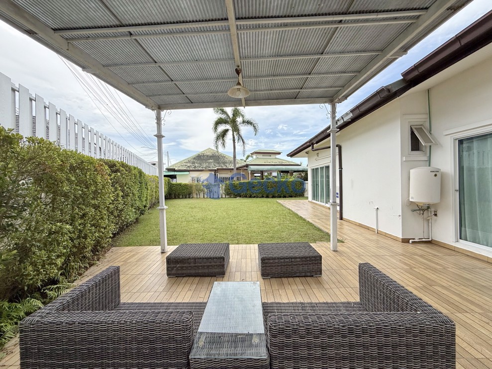 3 Bedrooms House in SP Village 5  East Pattaya H012621 (Photo 1)