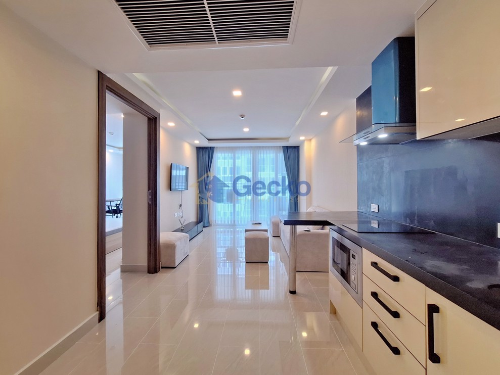 1 Bedroom Condo in Grand Avenue Central Pattaya C012854 (Photo 1)