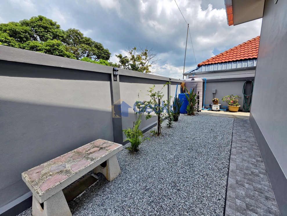 3 ห้องนอน บ้าน  พัทยาตะวันออก H012861 (Photo 4)