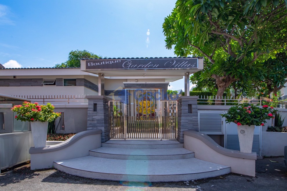 4 Bedrooms House in Chateau Dale Tropical Villa  Jomtien H012864 (Cover Photo)