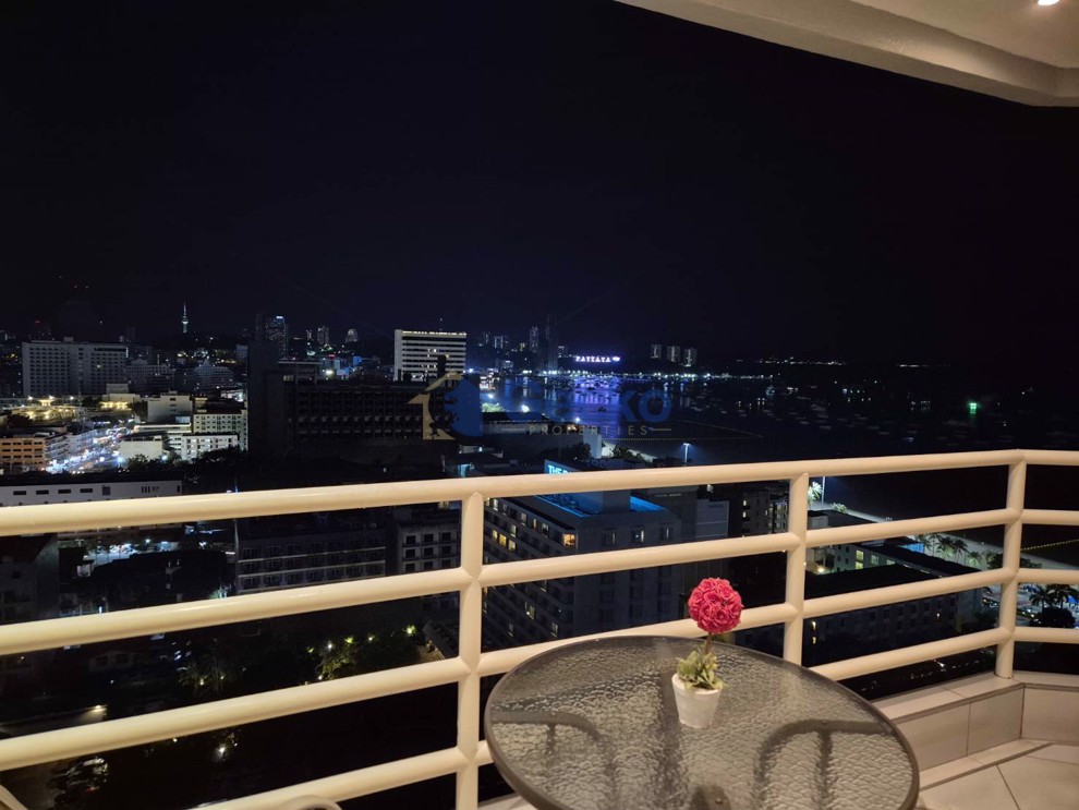 Studio Condo in View Talay 6 Central Pattaya C012871 (Photo 2)