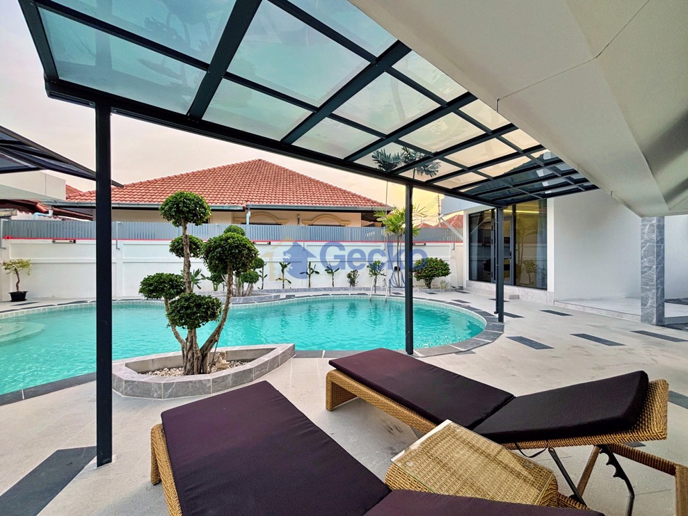 6 Bedrooms House in Eakmongkol 8  South Pattaya H012883 (Photo 1)