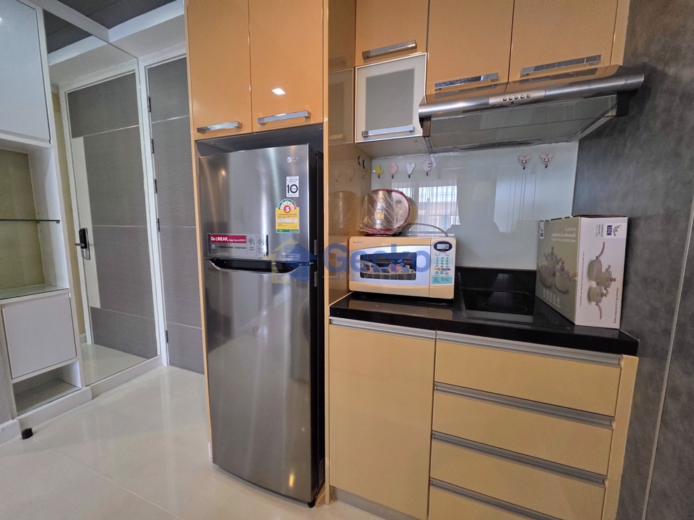 1 Bedroom Condo in Apus Condominium Central Pattaya C012884 (Photo 4)