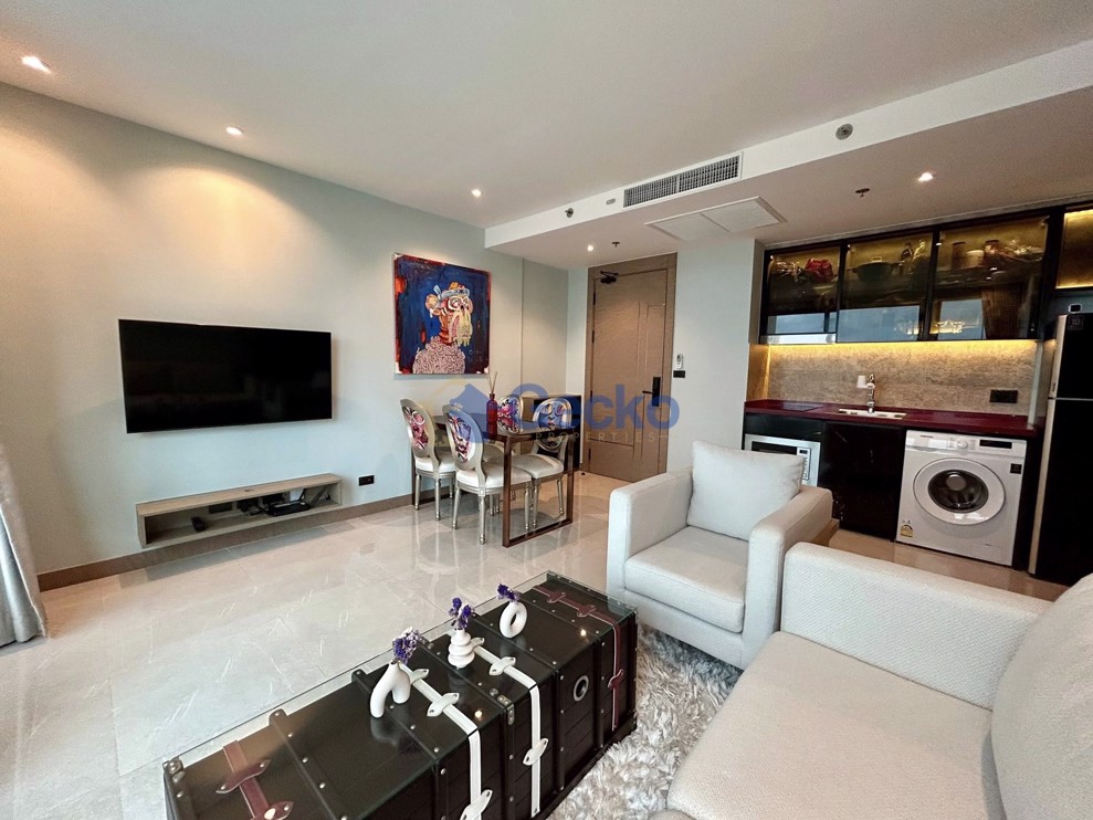 1 Bedroom Condo in The Riviera Ocean Drive Jomtien C012891 (Photo 3)