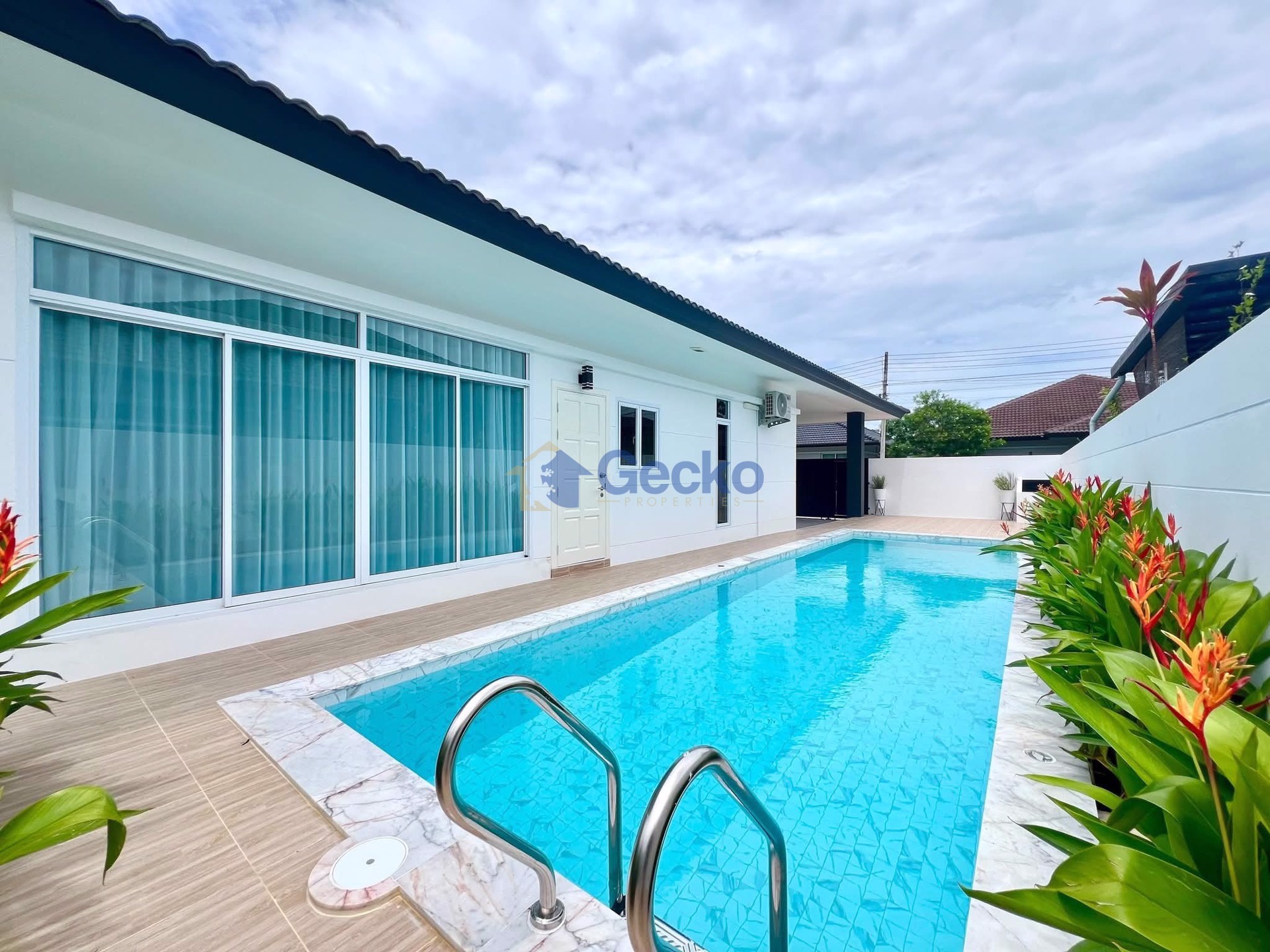 3 Bedrooms House in Panalee Banna  Huay Yai H012739