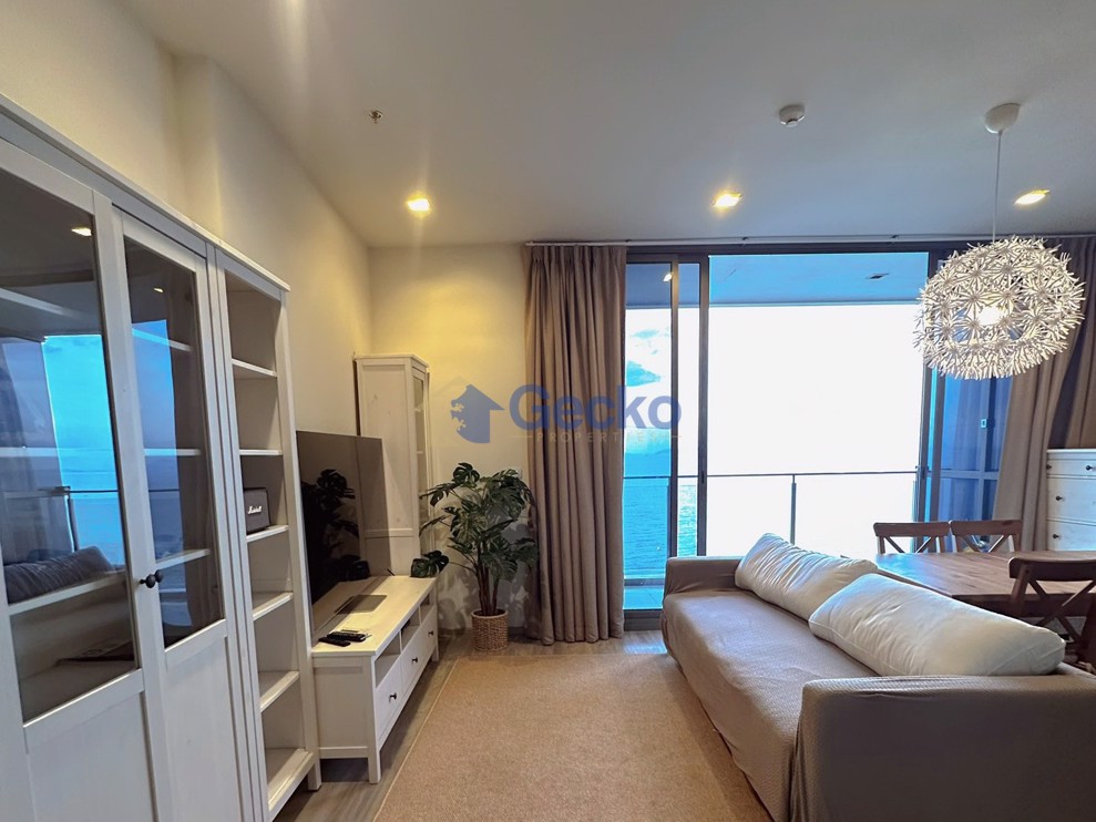 2 Bedrooms Condo in Baan Plai Haad Pattaya Wongamat C012909 (Photo 3)