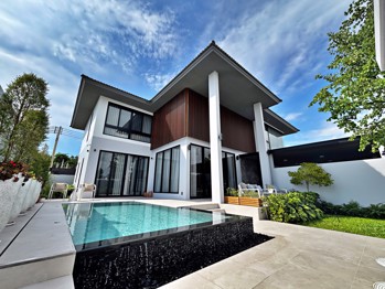 4 ห้องนอน บ้าน in Veera Grand Pattaya  พัทยาตะวันออก H012765
