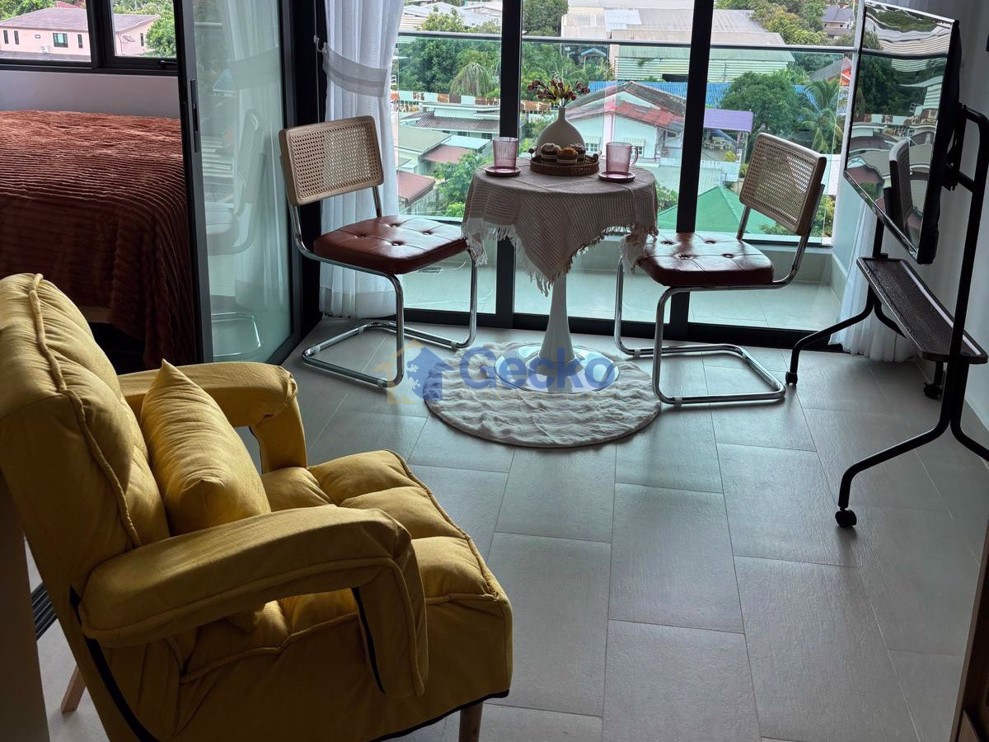 Studio Condo in The Breeze Beachside  Bang Saray C012930 (Photo 2)